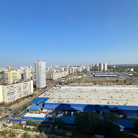 Є Генератор 1Кім Осокорки Вул Бориса Гмирі 20 Жк Патріотика Kyiv Exterior foto